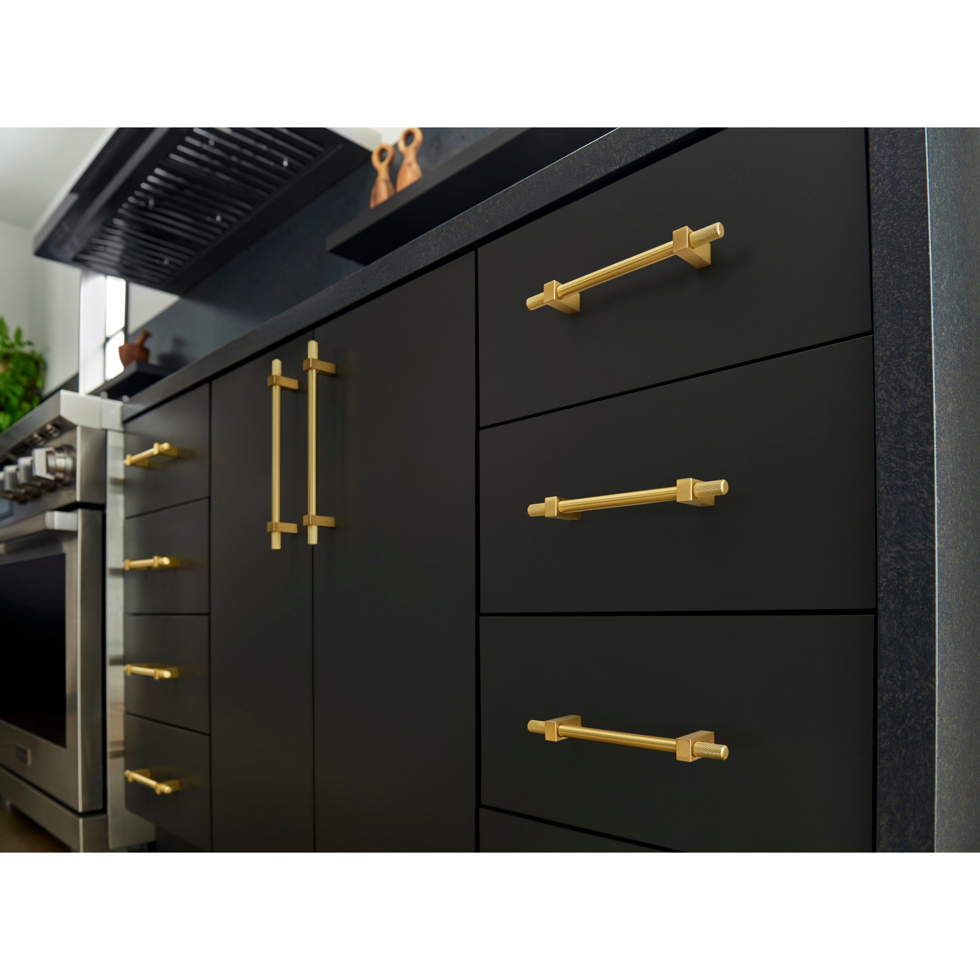 Larkin Knurled Ends 160 mm Center-to-Center Bar Pull