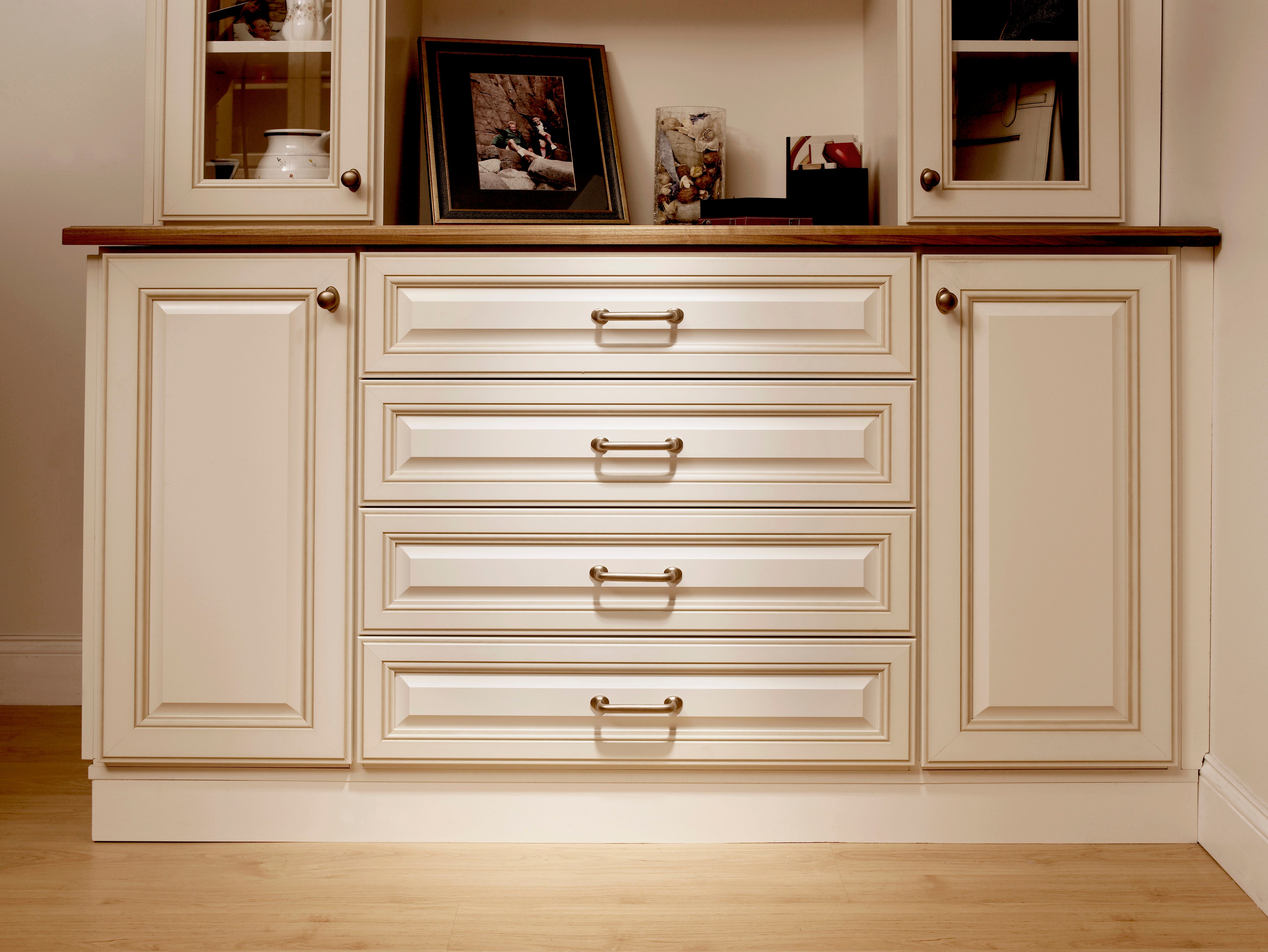 Aspen Oval Knob Backplate - Light Bronze