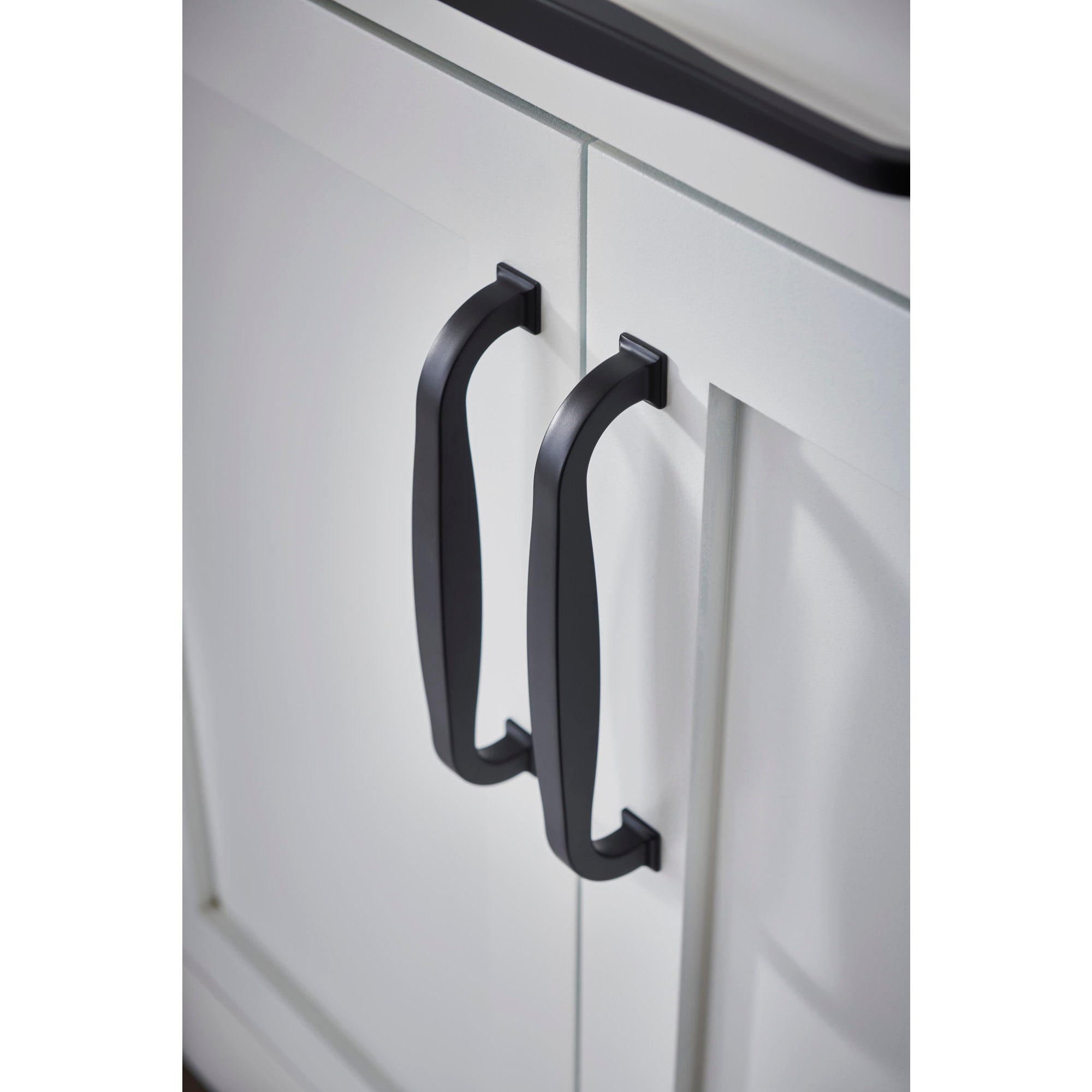 Contour 6 5/16" Center to Center Bar Pull - Flat Black