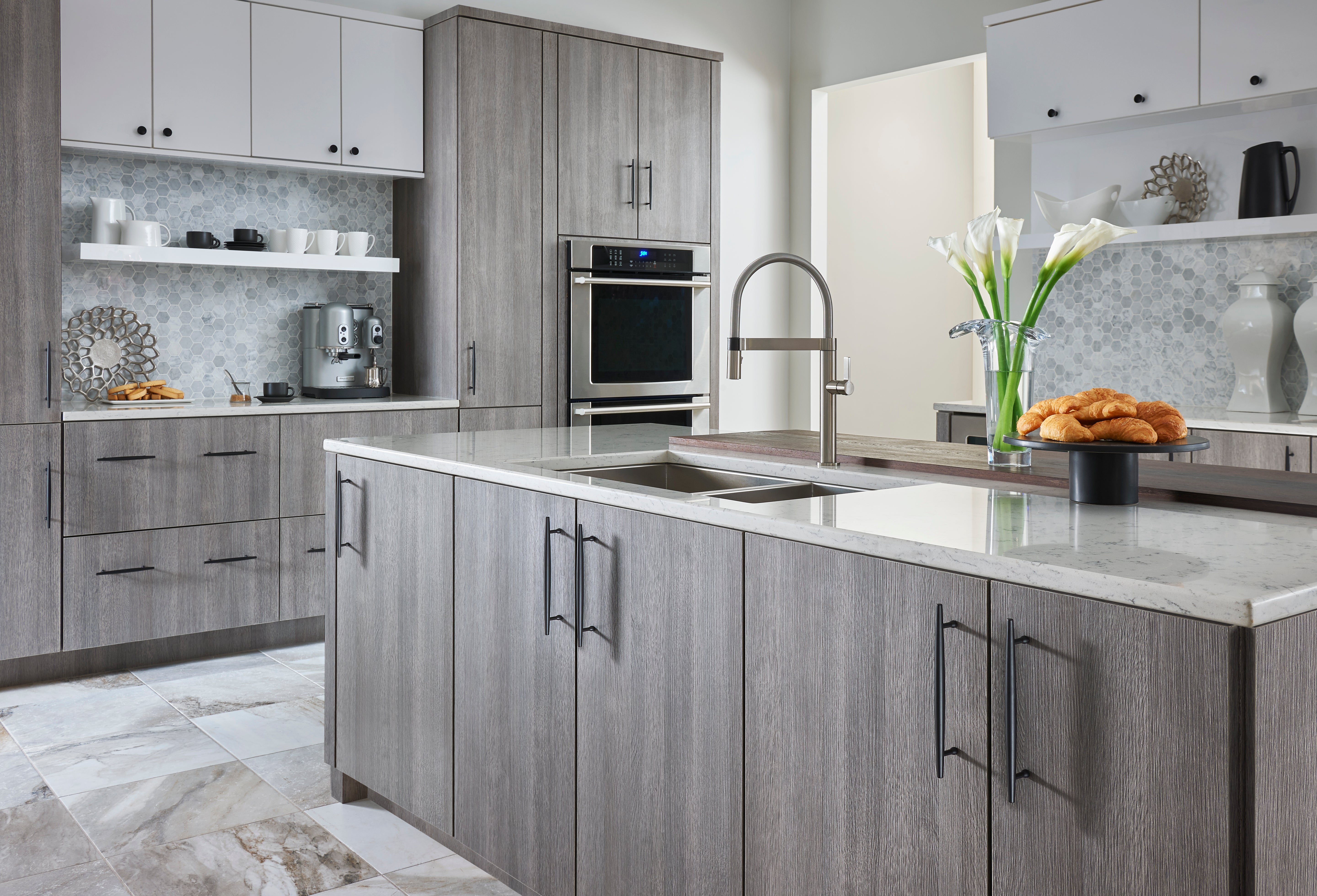 Allendale 12" Center to Center Bar Pull - Polished Chrome