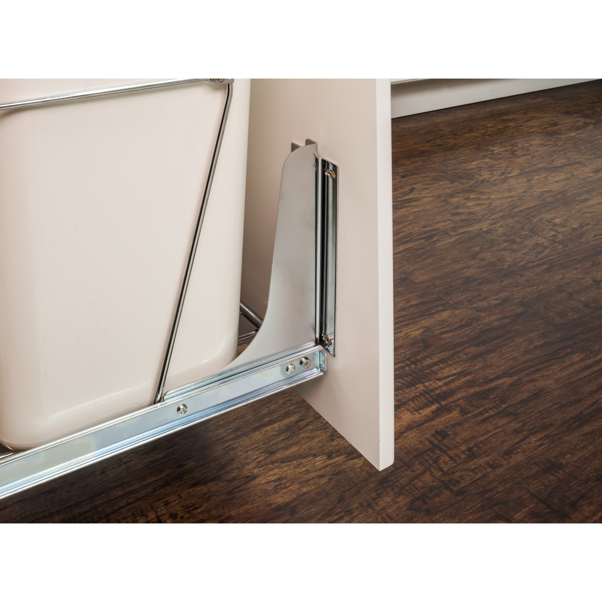 Polished Chrome Door Mounting Kit for CAN-EBM Series