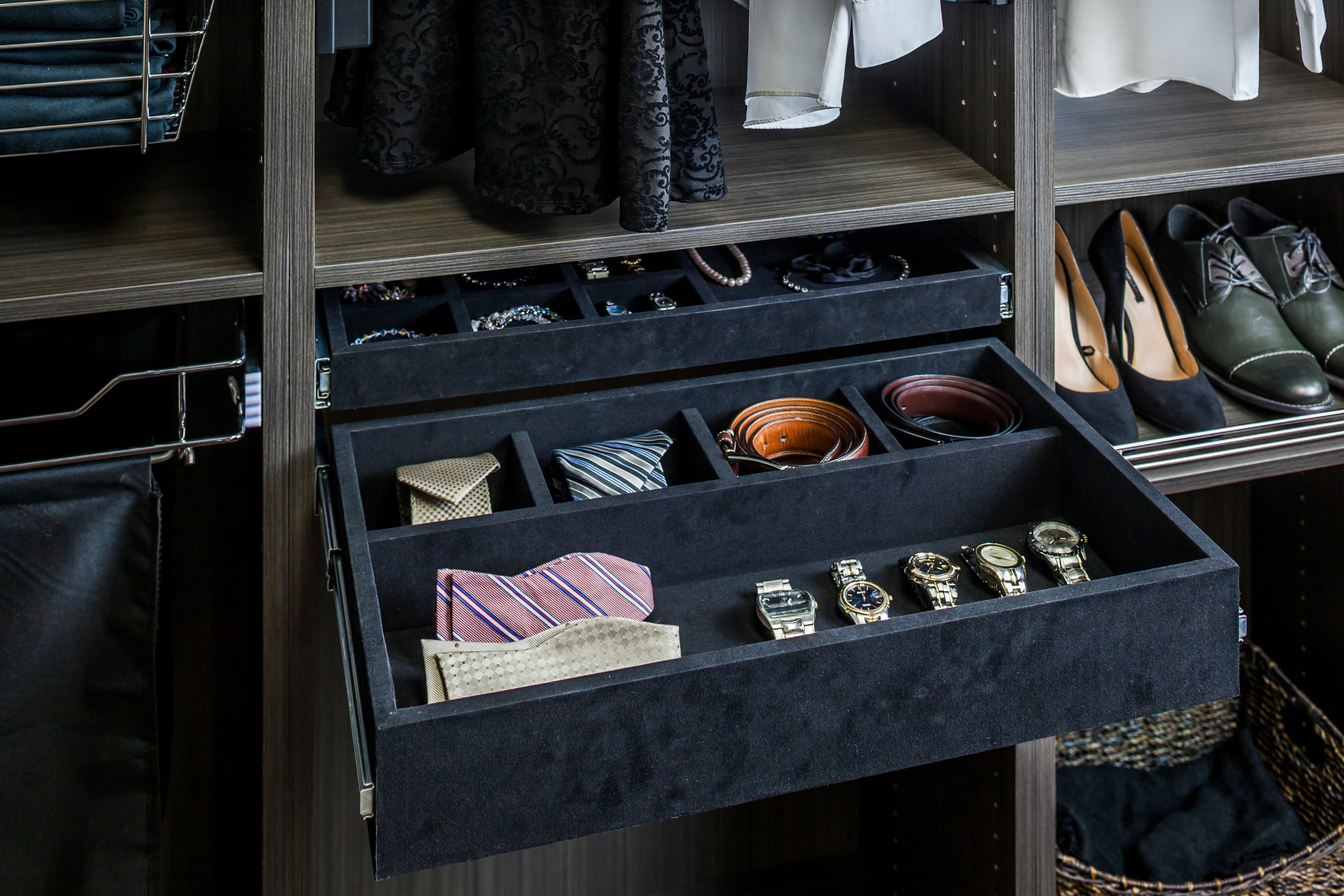 Black Felt 5-Compartment Jewelry Organizer Drawer