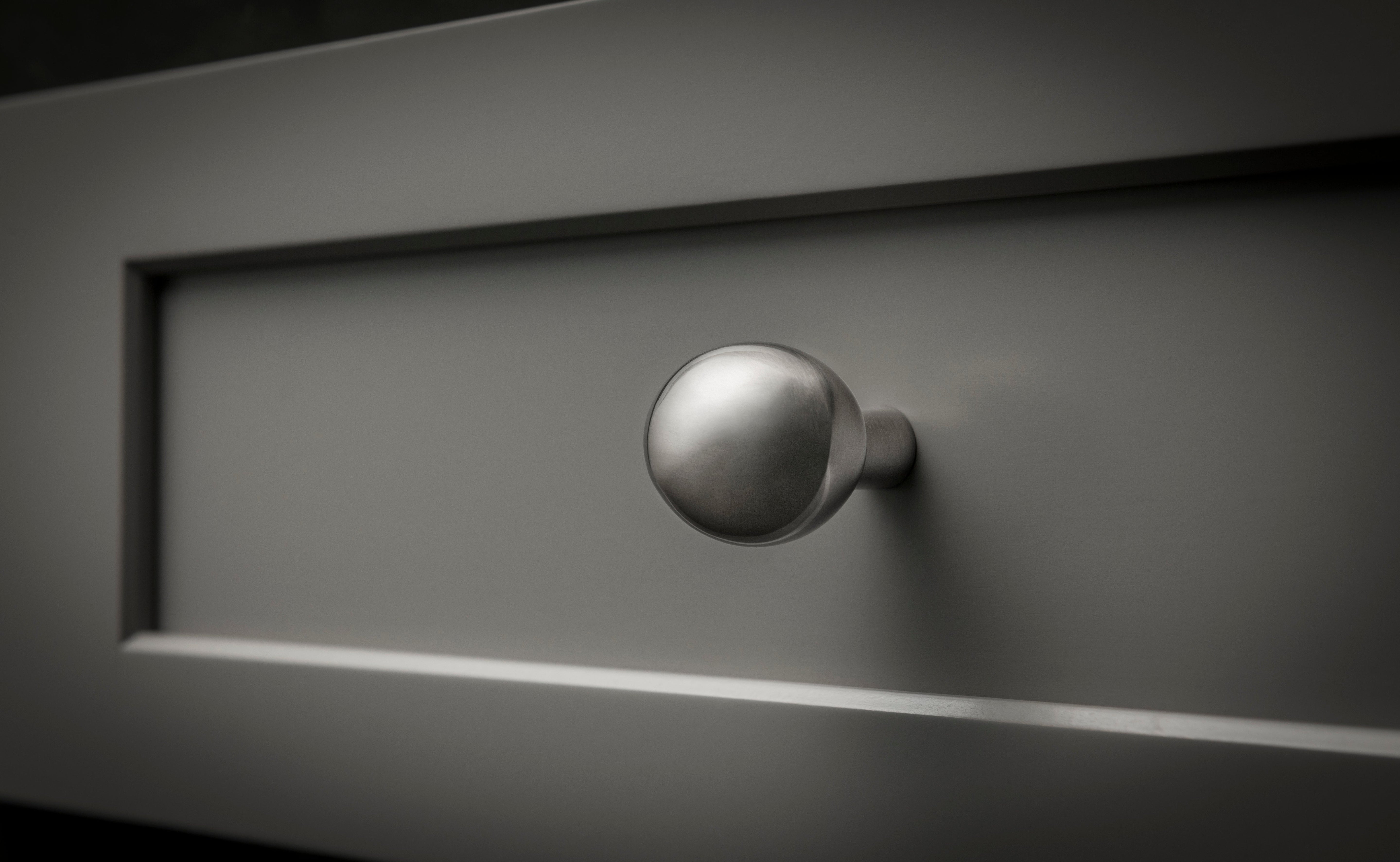 Aspen II Large Egg Oval Knob