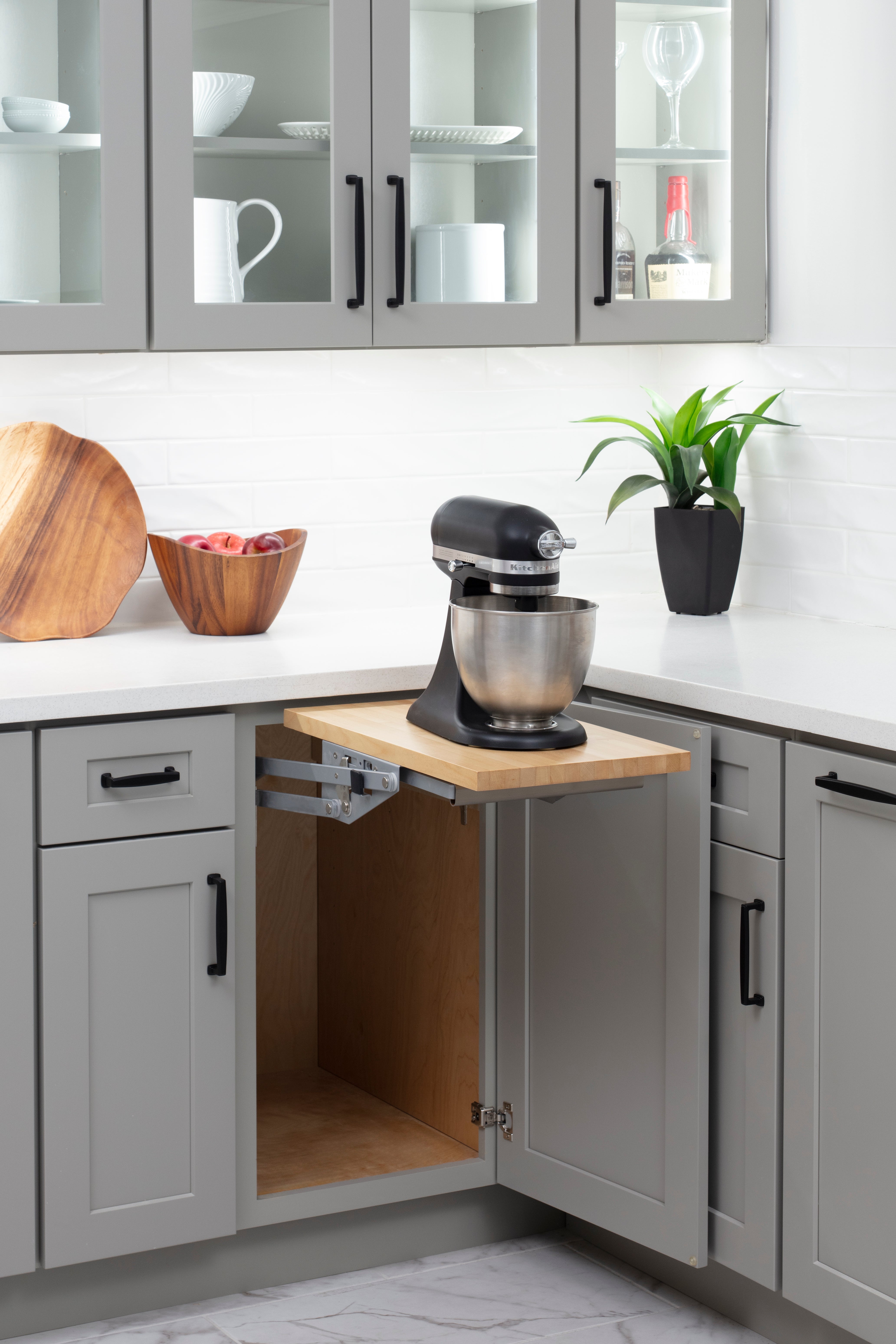 Appliance Lift with Shelf for 18" Opening, Soft-Close
