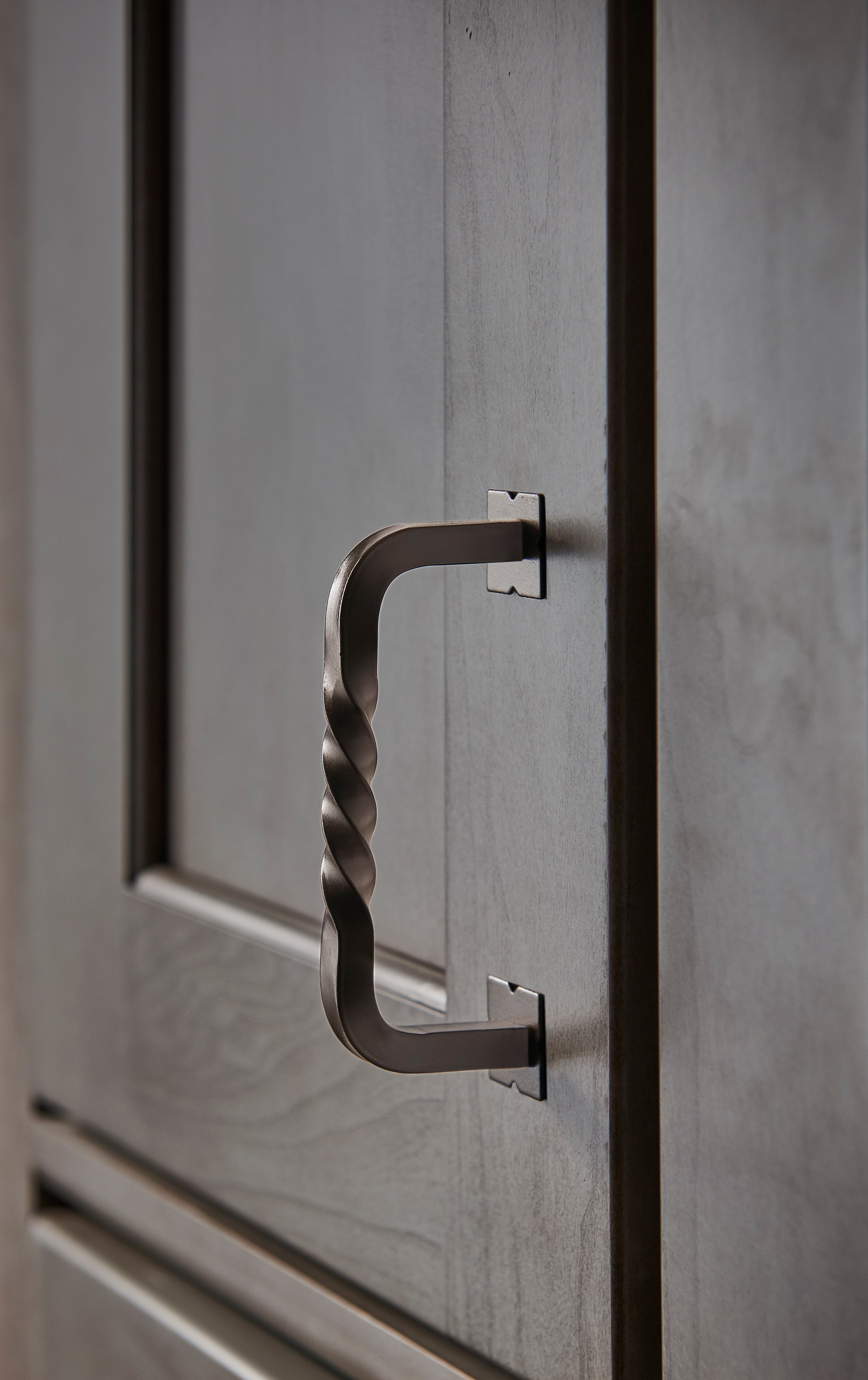 Square Twist 6" Center to Center Bar Pull - Patina Black