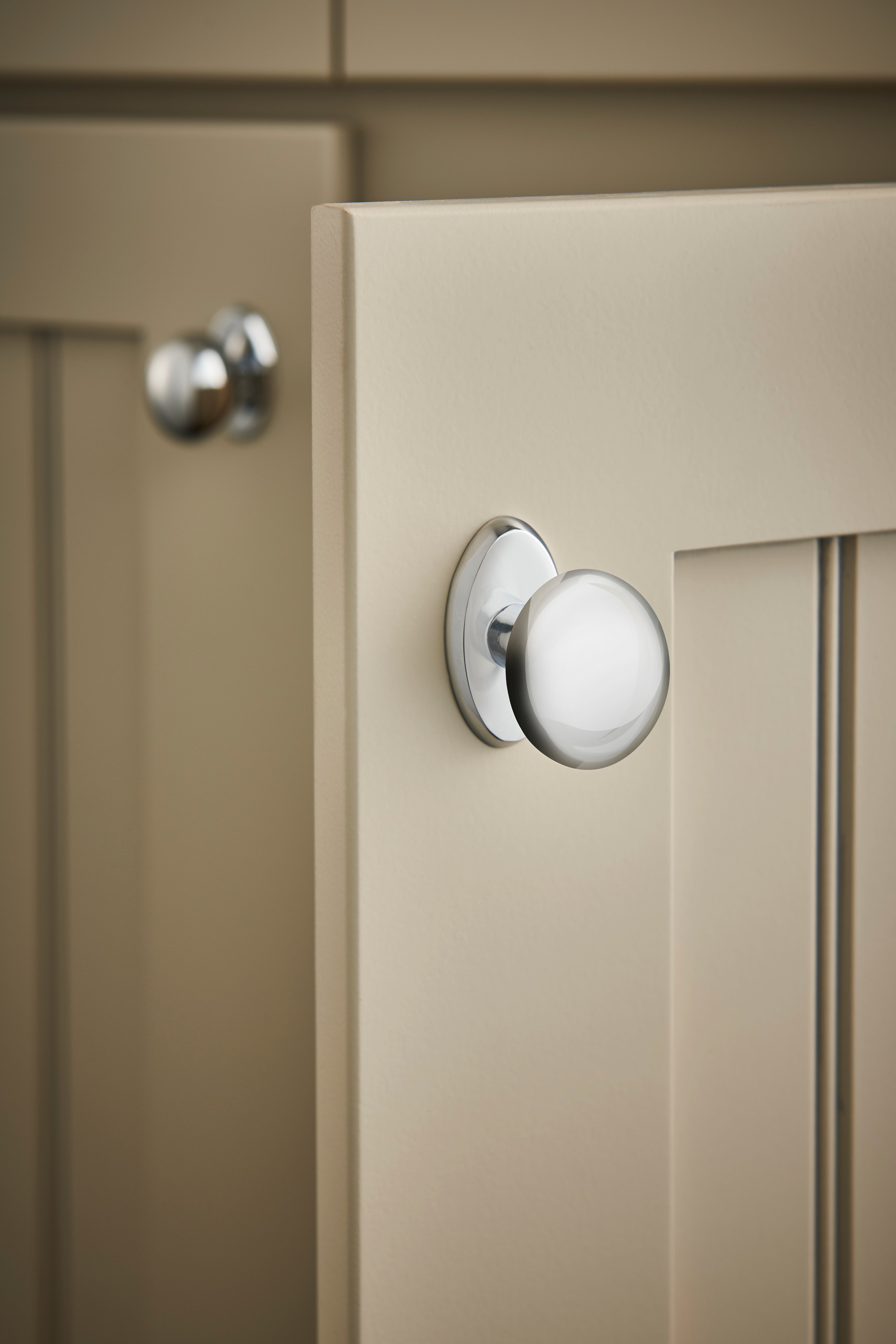 Aspen II Round Round Knob