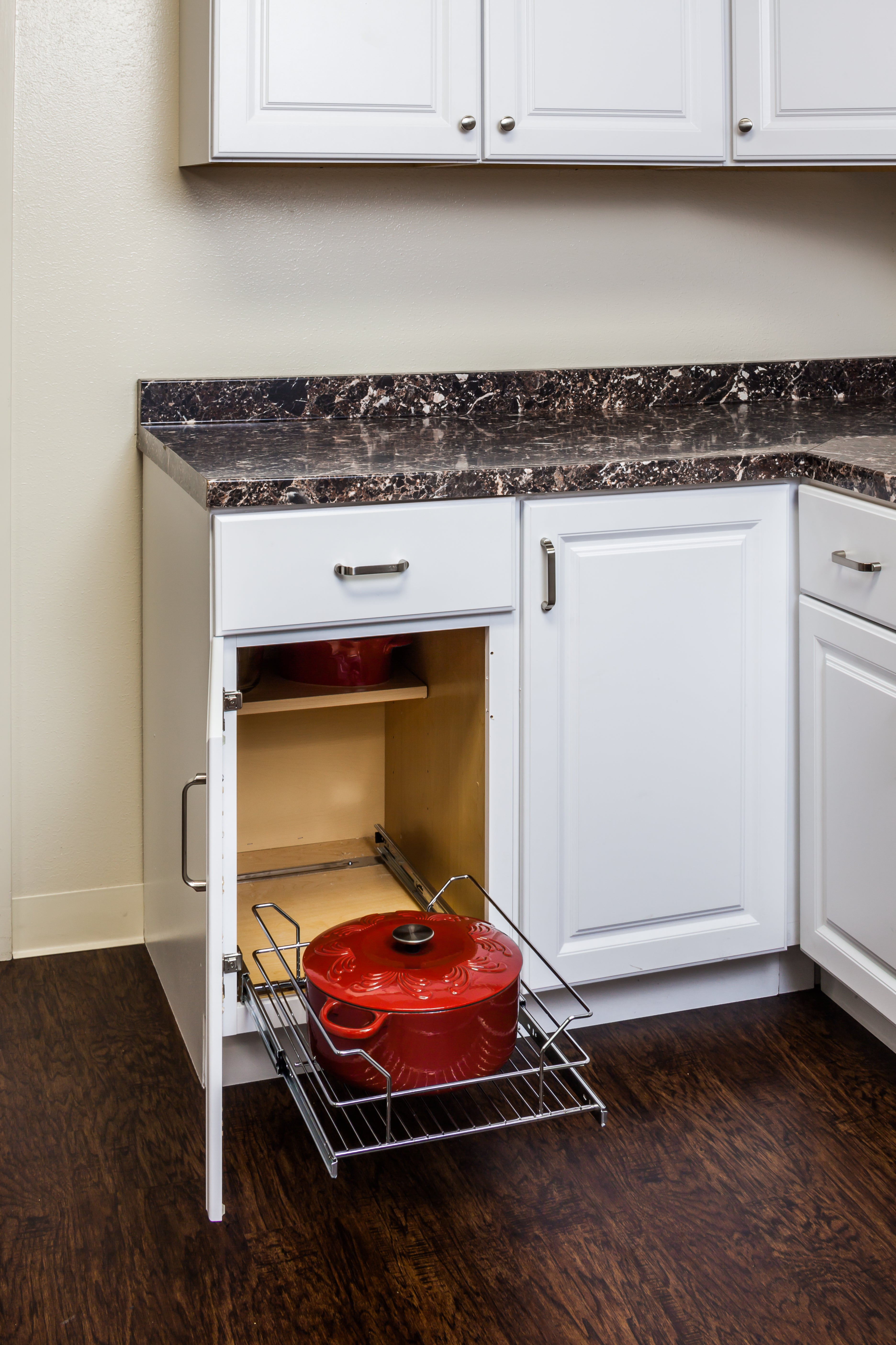 15" Metal Pullout Basket